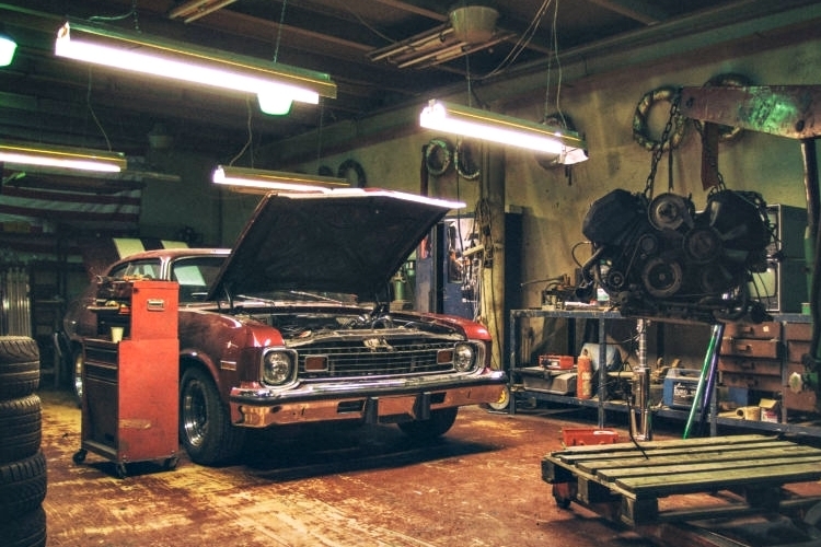 20 Car Mechanic Tools You Need in Your Garage
